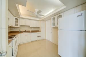 3161 S Ocean Dr, Hallandale Beach, FL 33009, Sold 02/04/22