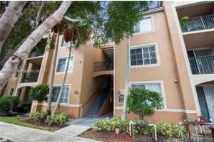 8030 N Nob Hill Rd, Tamarac, FL 33321, Sold 01/07/22