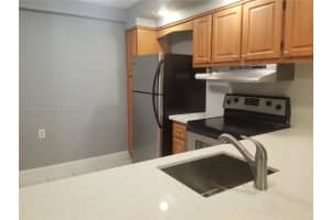 11297 SW 88th St #216m, Miami, FL 33173, Sold 04/25/22