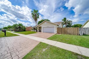7921 NW 90th Ave, Tamarac, FL 33321, Sold 01/21/22