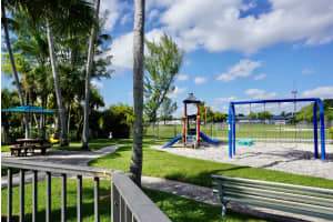 7601 SW 102nd Pl, Miami, FL 33173, Sold 01/31/22