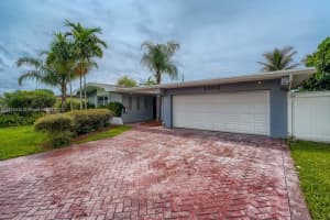 3300 Hibiscus Pl, Miramar, FL 33023, Sold 01/07/22