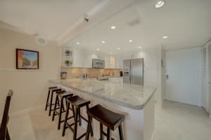 2625 Collins Ave, Miami, FL 33140, Sold 03/25/22