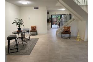 6502 Kendale Lakes Dr, Miami, FL 33183, Sold 02/24/22