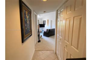 2033 SE 10th Ave, Fort Lauderdale, FL 33316, Sold 11/29/21