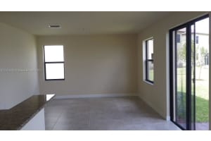 8630 W 33rd Ave, Hialeah, FL 33018, Sold 02/04/22