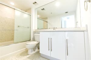 335 S Biscayne Blvd, Miami, FL 33131, Sold 04/12/22