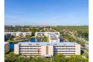425 SE 11th Terrace, Dania Beach, FL 33004, Sold 12/08/21
