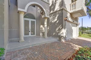 3564 Forest View Cir, Fort Lauderdale, FL 33312, Sold 01/04/22