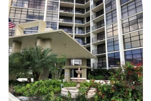 600 Parkview Dr # 1132, Hallandale Beach, FL 33009, Sold 12/13/21