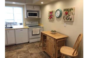 600 Parkview Dr # 1132, Hallandale Beach, FL 33009, Sold 12/13/21