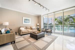 3330 NE 190th St, Aventura, FL 33180, Sold 01/28/22