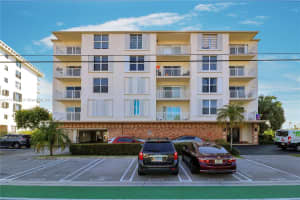 9270 W Bay Harbor Dr #4c, Bay Harbor Islands, FL 33154, Sold 12/17/21