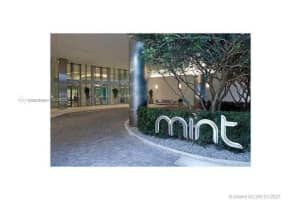 Riverfront, 92 SW 3rd St, Miami, FL 33130, Sold 01/06/22