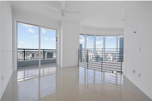 60 SW 13th St, Miami, FL 33130, Sold 12/16/21