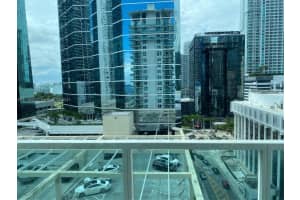 186 SE 12th Terrace, Miami, FL 33131, Sold 12/27/21