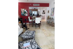 186 SE 12th Terrace, Miami, FL 33131, Sold 12/27/21