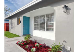 49 SW 12th Ave, Boca Raton, FL 33486, Sold 12/06/21