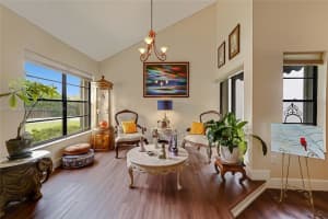 19038 NW 80th Ct, Hialeah, FL 33015, Sold 12/05/21
