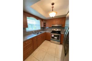 11071 NW 7th St, Miami, FL 33172, Sold 12/10/21