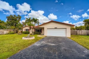 10645 NW 42nd Dr, Coral Springs, FL 33065, Sold 02/17/22