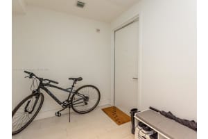 460 NE 28th St, Miami, FL 33137, Sold 01/11/22