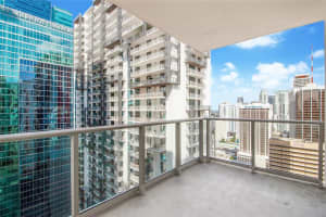 300 S Biscayne Blvd, Miami, FL 33131, Sold 03/24/22