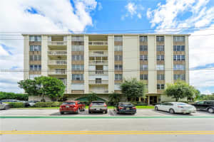 9111 E Bay Harbor Dr #6d, Bay Harbor Islands, FL 33154, Sold 12/15/21