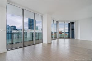 3301, 1300 Brickell Bay Dr #3505, Miami, FL 33131, Sold 04/22/22