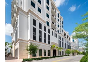 275 Giralda Ave #8b, Coral Gables, FL 33134, Sold 12/30/21