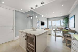 3725 S Ocean Dr, Hollywood, FL 33019, Sold 06/13/22