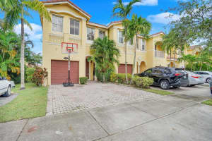 14957 SW 9th Terrace, Miami, FL 33194, Sold 01/28/22