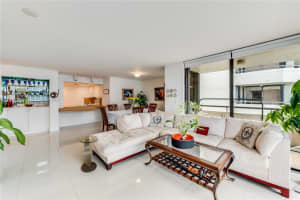 170 Ocean Ln Dr, Key Biscayne, FL 33149, Sold 01/27/22