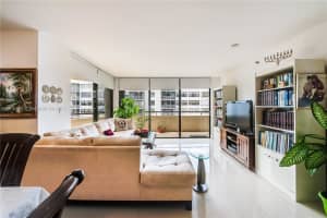 170 Ocean Ln Dr, Key Biscayne, FL 33149, Sold 01/27/22