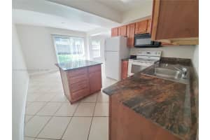 523 SW 1st Ct, Boynton Beach, FL 33435, Sold 03/08/22