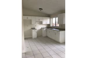 28027 SW 139th Ct, Homestead, FL 33033, Sold 01/03/22