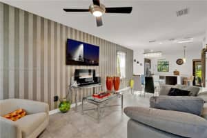 1647 SW 28th St, Fort Lauderdale, FL 33315, Sold 12/27/21