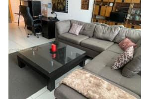 100 Lincoln Rd, Miami Beach, FL 33139, Sold 08/02/22