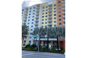 18800 NE 29th Ave, Miami, FL 33180, Sold 12/08/21