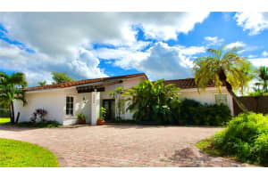 2286 NE 215th St, Aventura, FL 33180, Sold 01/04/22