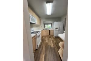8561 NW 178th St, Hialeah, FL 33015, Sold 02/25/22