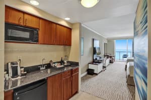18001 Collins Ave, Sunny Isles Beach, FL 33160, Sold 01/10/22