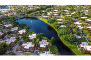 9897 NW 6th Ct, Plantation, FL 33324, Sold 12/08/21
