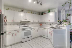 5267 NW 184th Ln, Miami Gardens, FL 33055, Sold 12/21/21