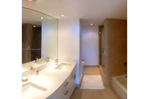 200 Ocean Ln Dr, Key Biscayne, FL 33149, Sold 12/23/21