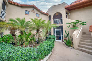 365 SW 86th Ave, Pembroke Pines, FL 33025, Sold 12/21/21
