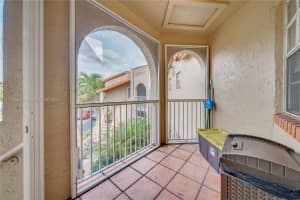 365 SW 86th Ave, Pembroke Pines, FL 33025, Sold 12/21/21