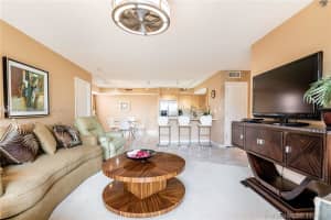 19999 E Country Club Dr, Aventura, FL 33180, Sold 12/13/21
