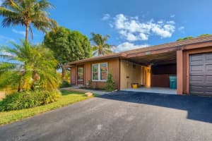 542 SE 28th Cir, Boynton Beach, FL 33435, Sold 01/07/22