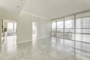 600 NE 36th St APT T23, Miami, FL 33137, Sold 11/30/21